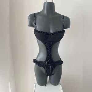 Sexy one piece 🔥size M